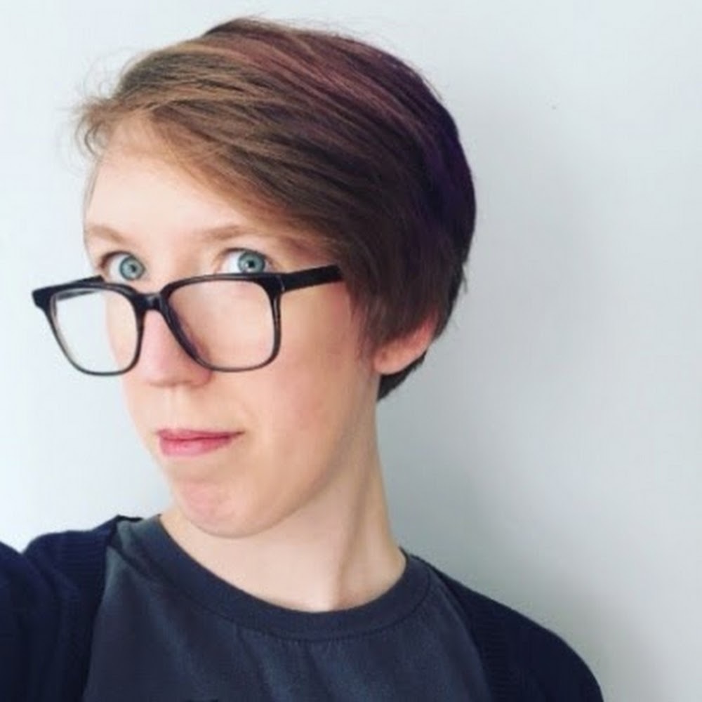 Meet your Posher, Hayley